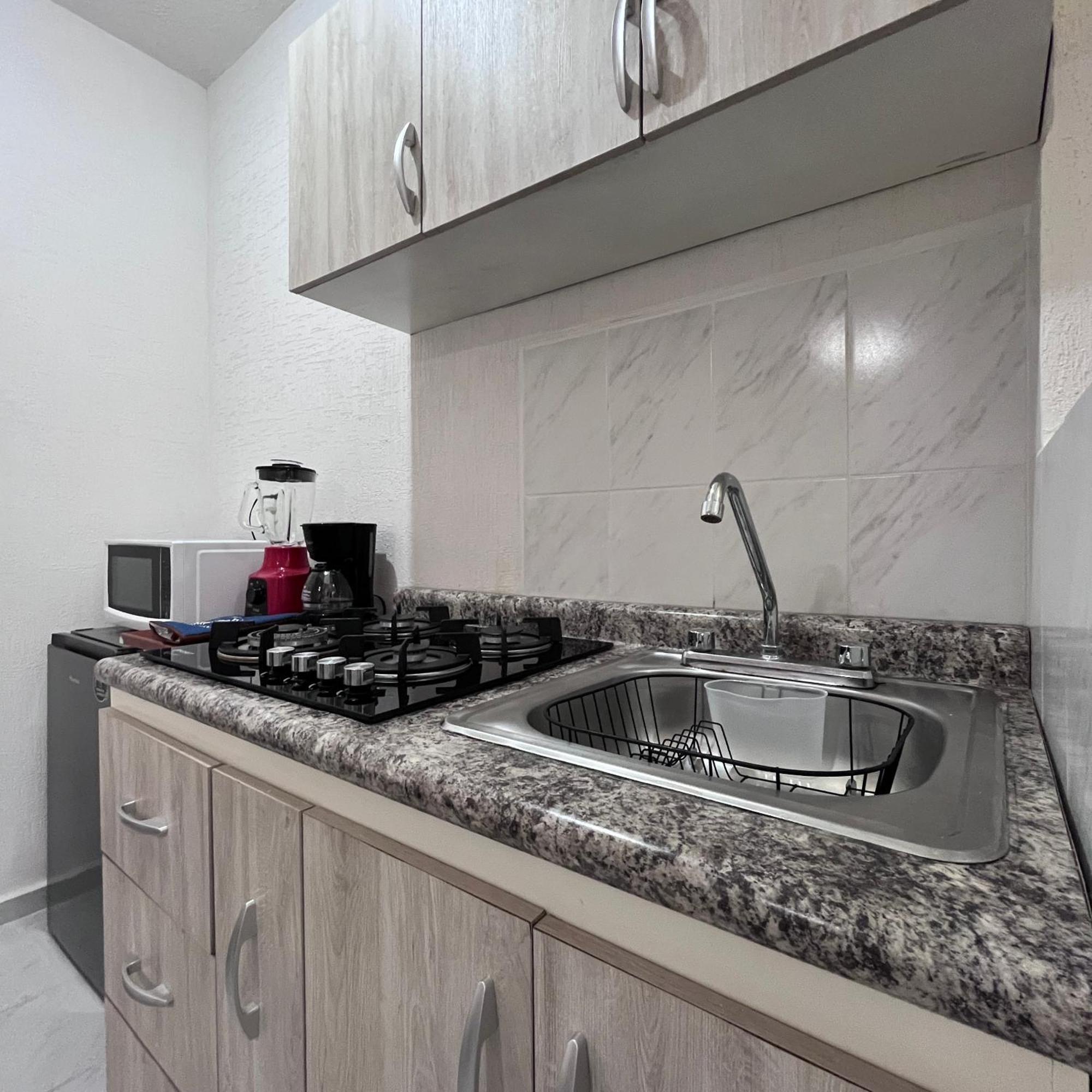 Bonito Departamento En Privada Con Alberca Apartment แคนคูน ภายนอก รูปภาพ